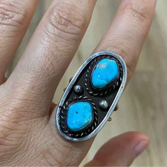 Vintage Navajo Turquoise and Sterling Silver Ring